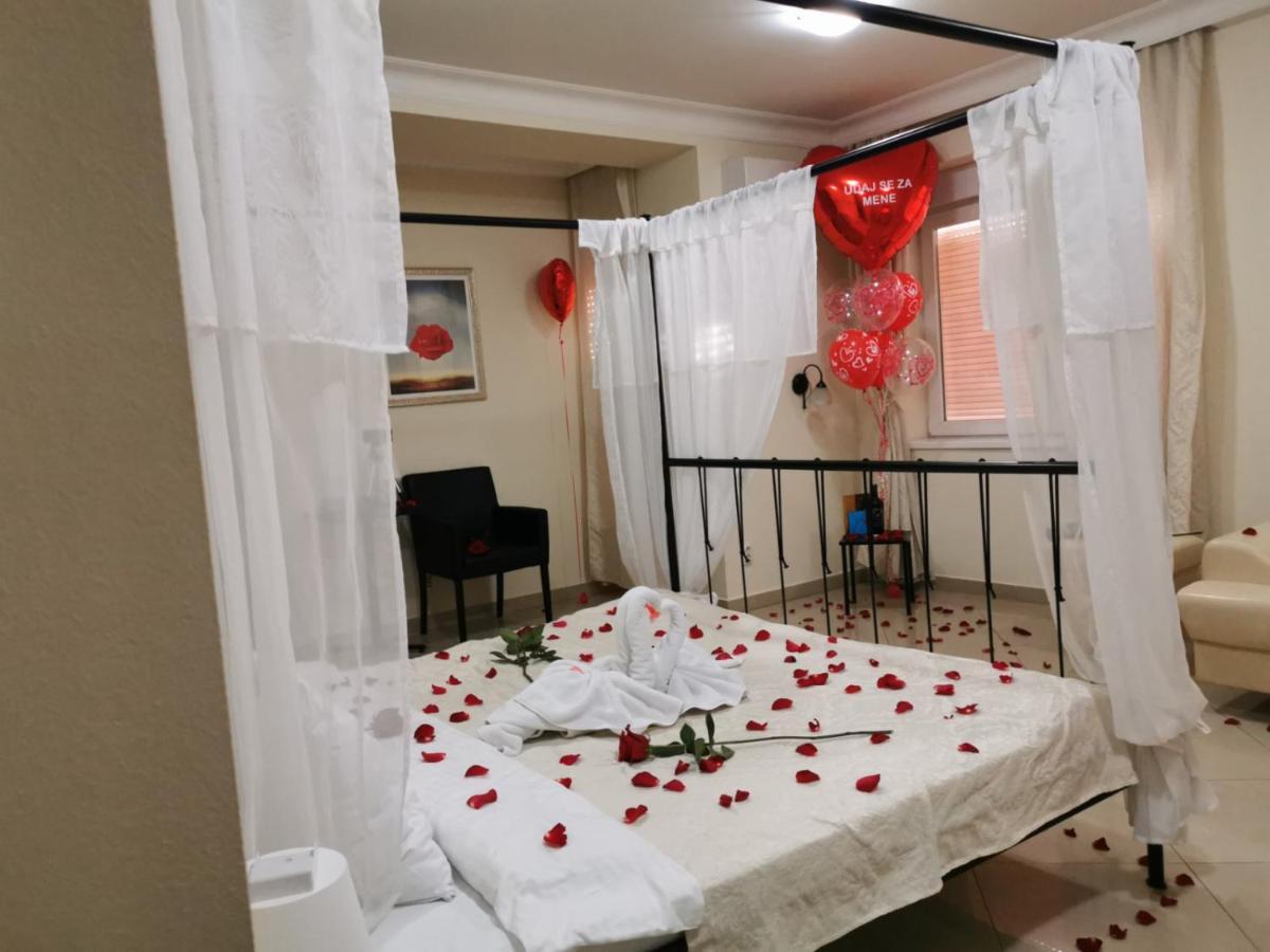 Garni Hotel Dash Нови Сад Екстериор снимка