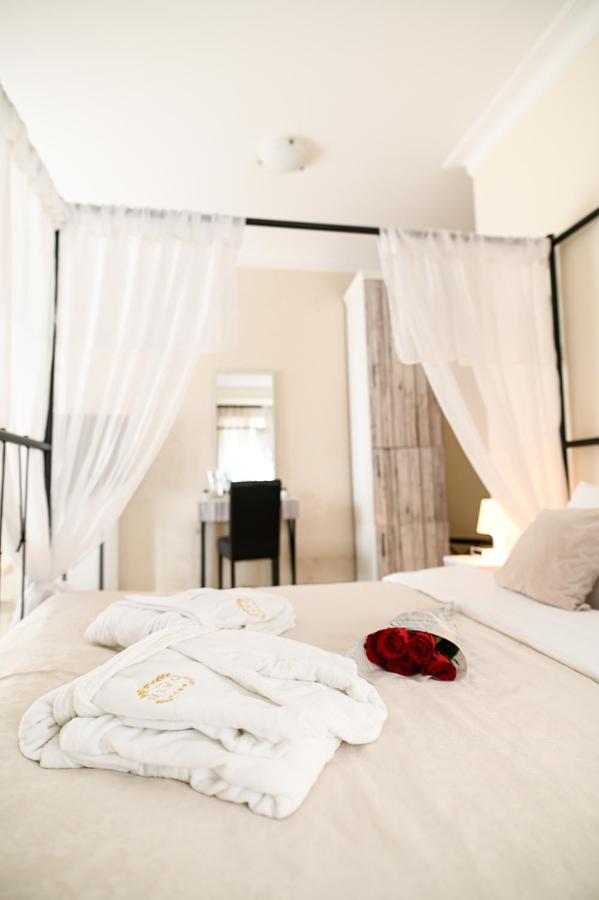 Garni Hotel Dash Нови Сад Екстериор снимка