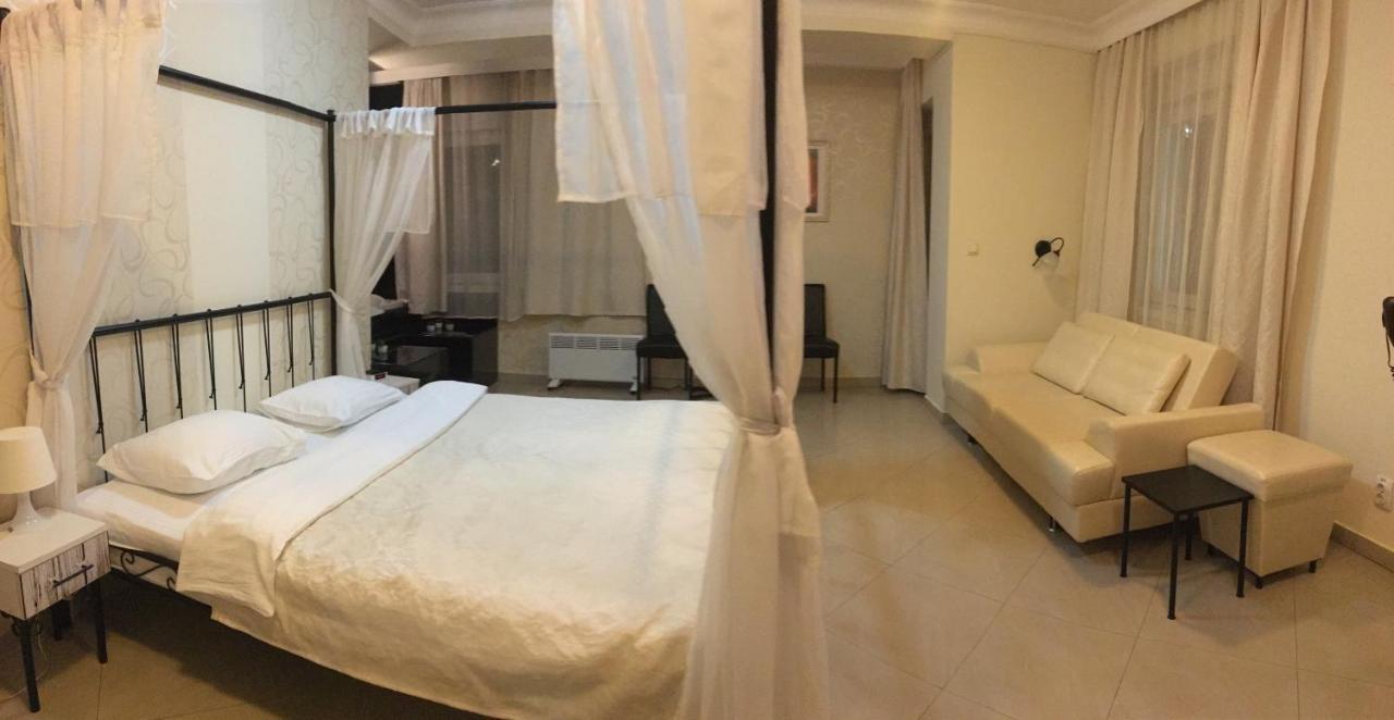 Garni Hotel Dash Нови Сад Екстериор снимка