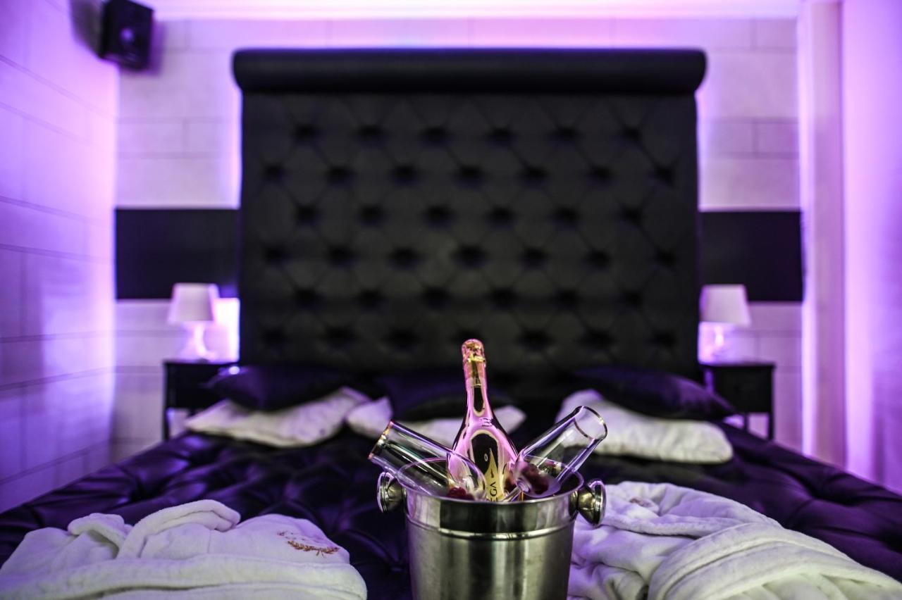Garni Hotel Dash Нови Сад Екстериор снимка