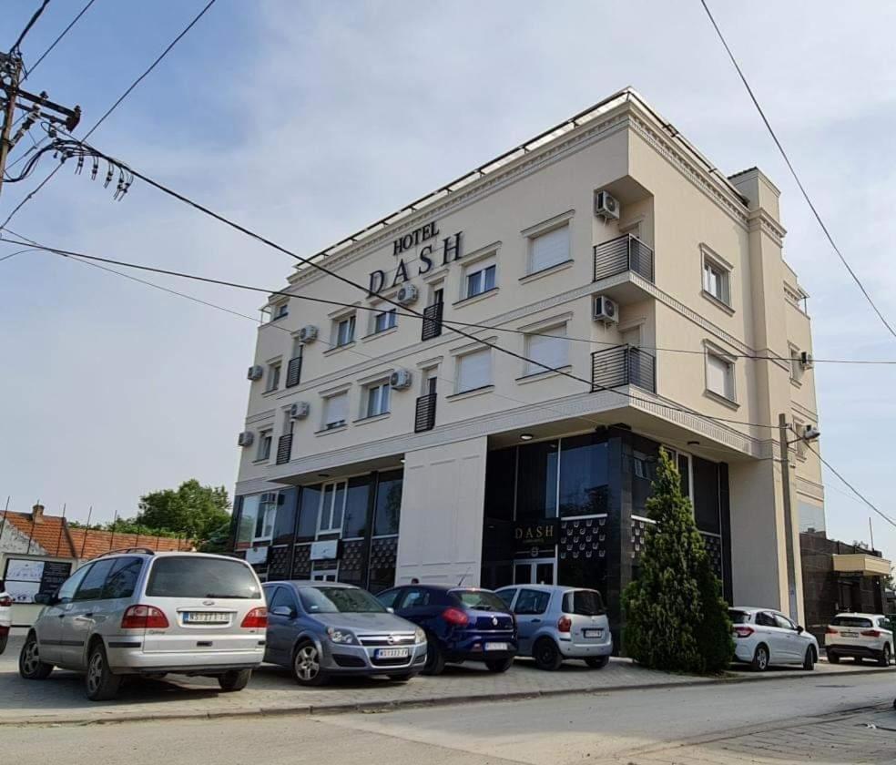 Garni Hotel Dash Нови Сад Екстериор снимка