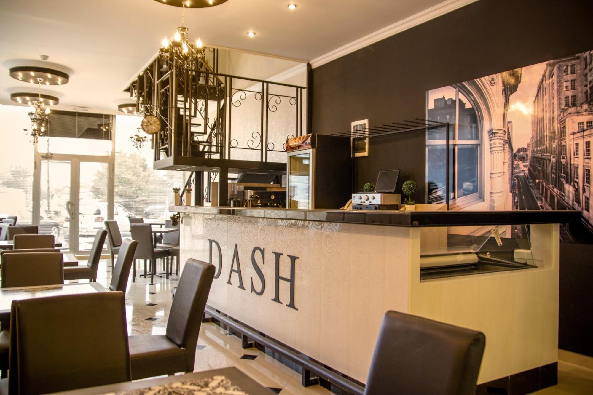Garni Hotel Dash Нови Сад Екстериор снимка